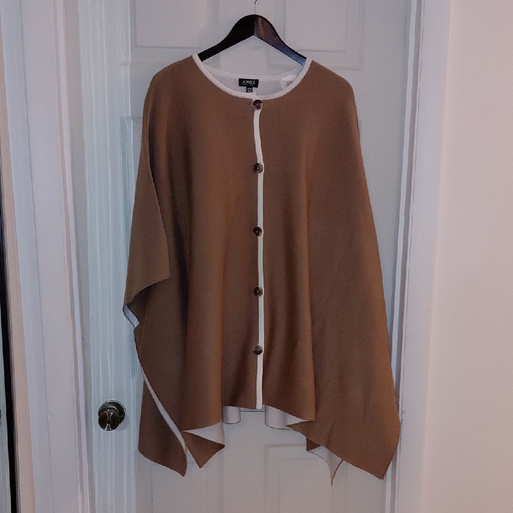 NWT Jones New York Woman Cape 2X  Super Soft And Cozy! Caramel Tan And Ivory